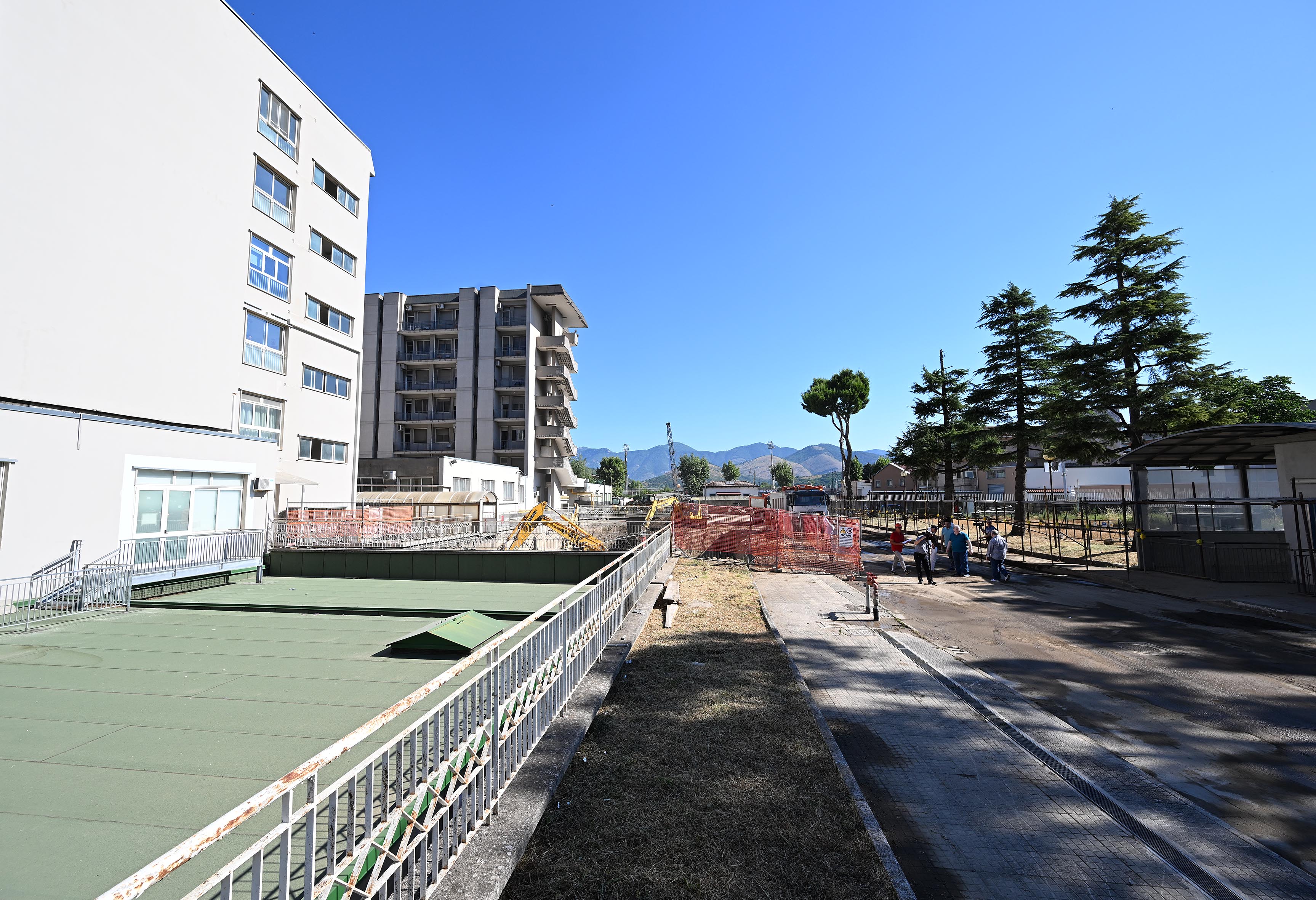 de_luca-cantiere_ospedale_nocera