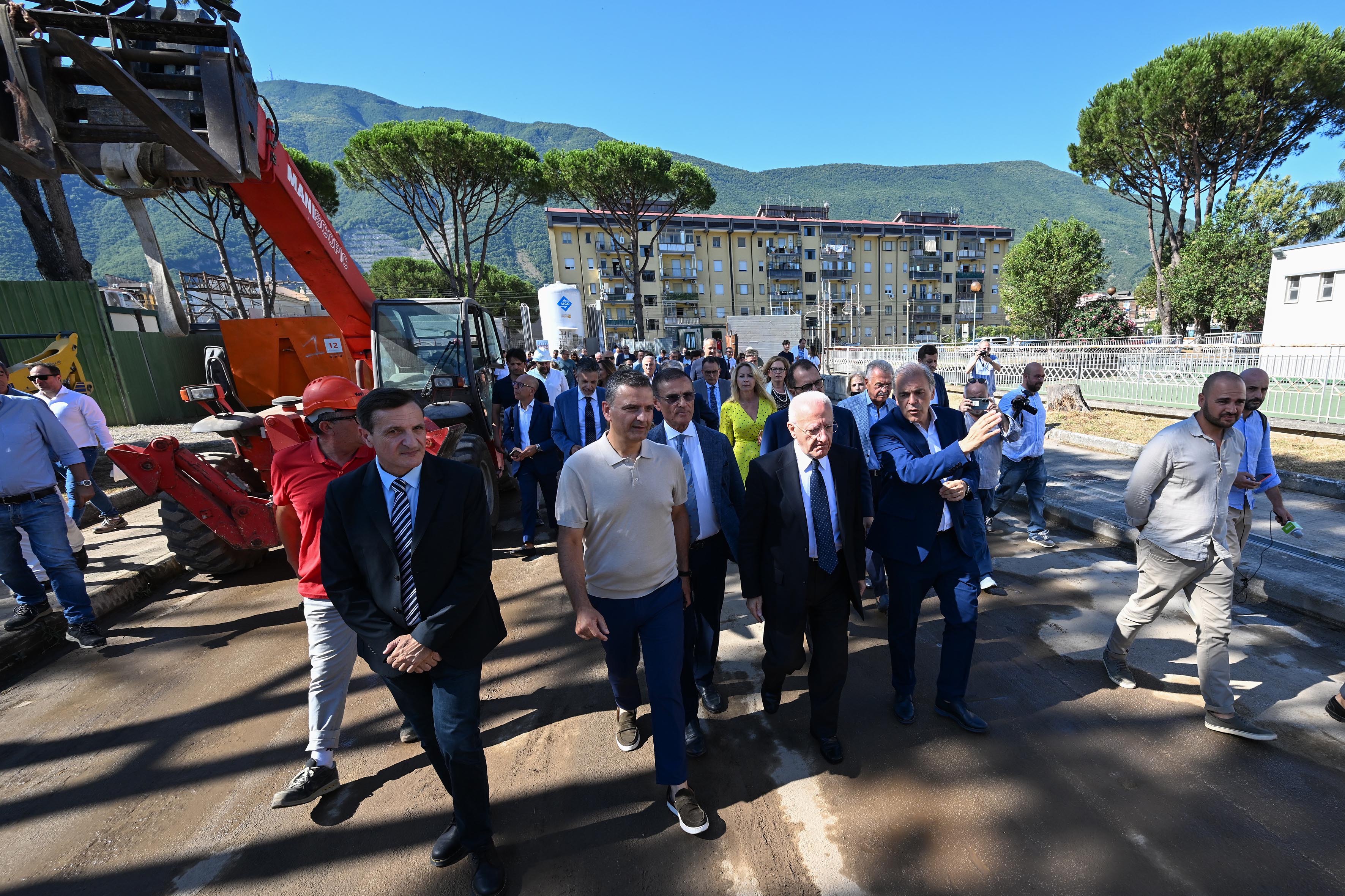 de_luca-cantiere_ospedale_nocera