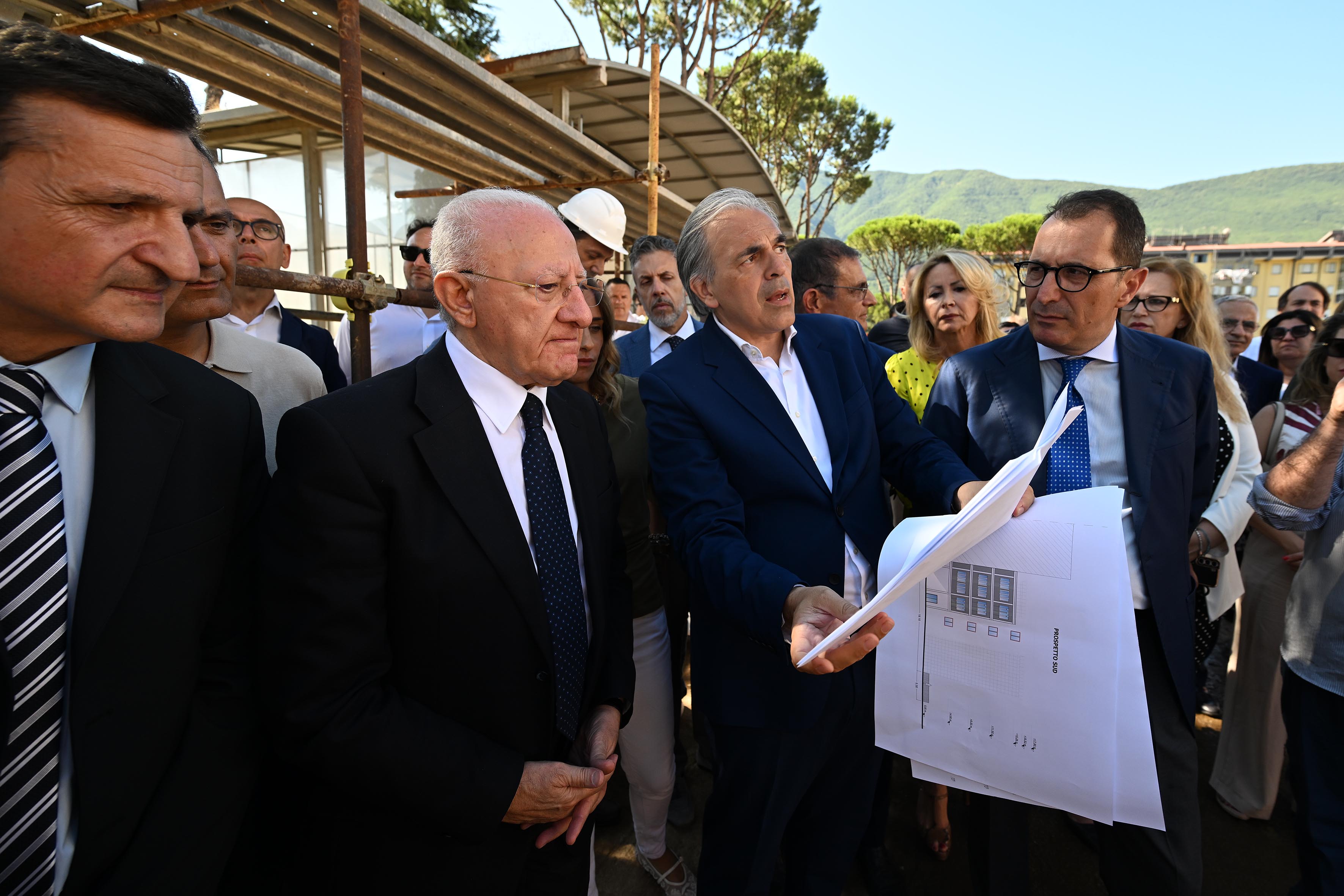 de_luca-cantiere_ospedale_nocera