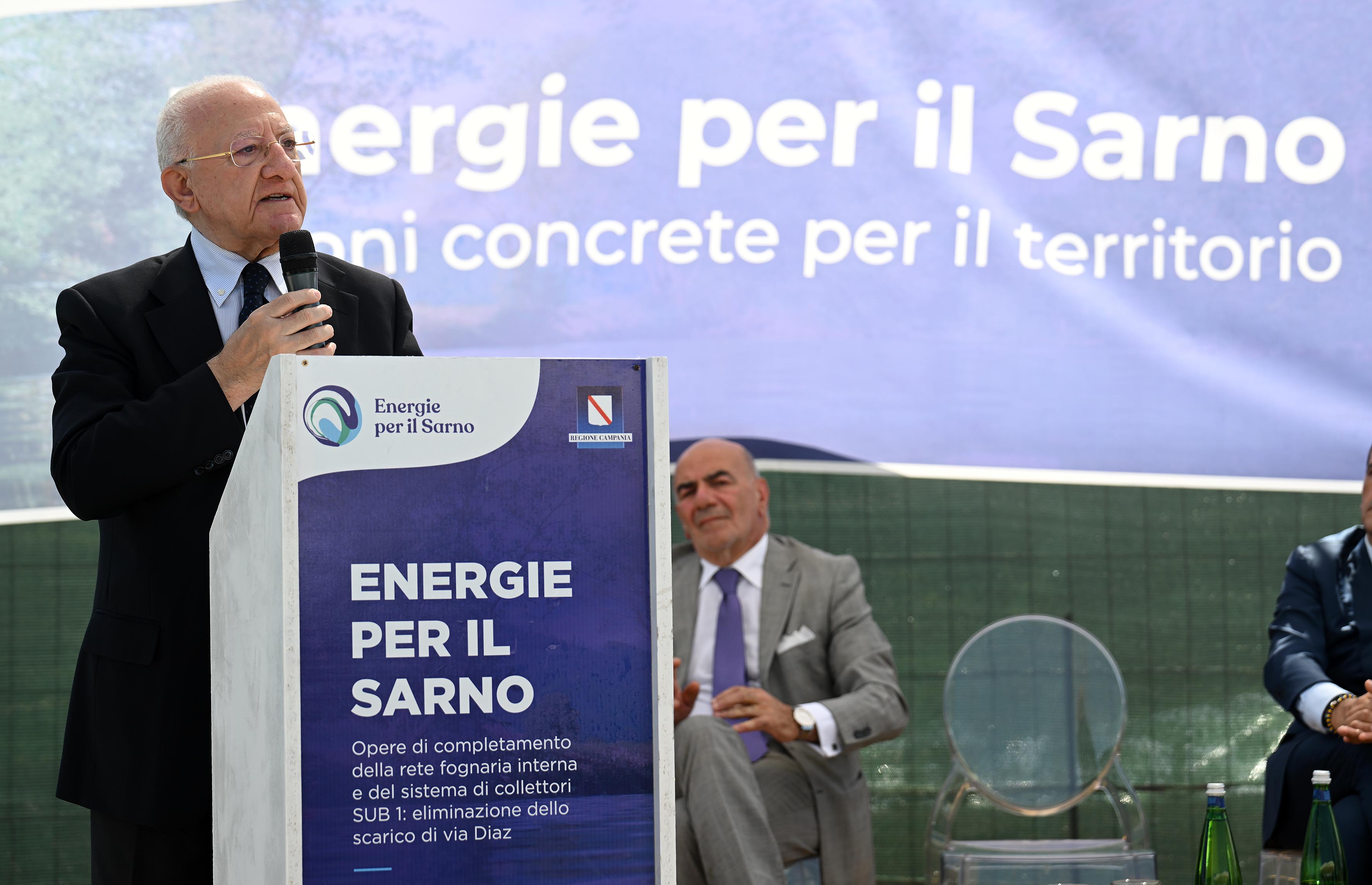 De Luca alla presentazione delle opere di completamento dell'impianto fognario di scafati