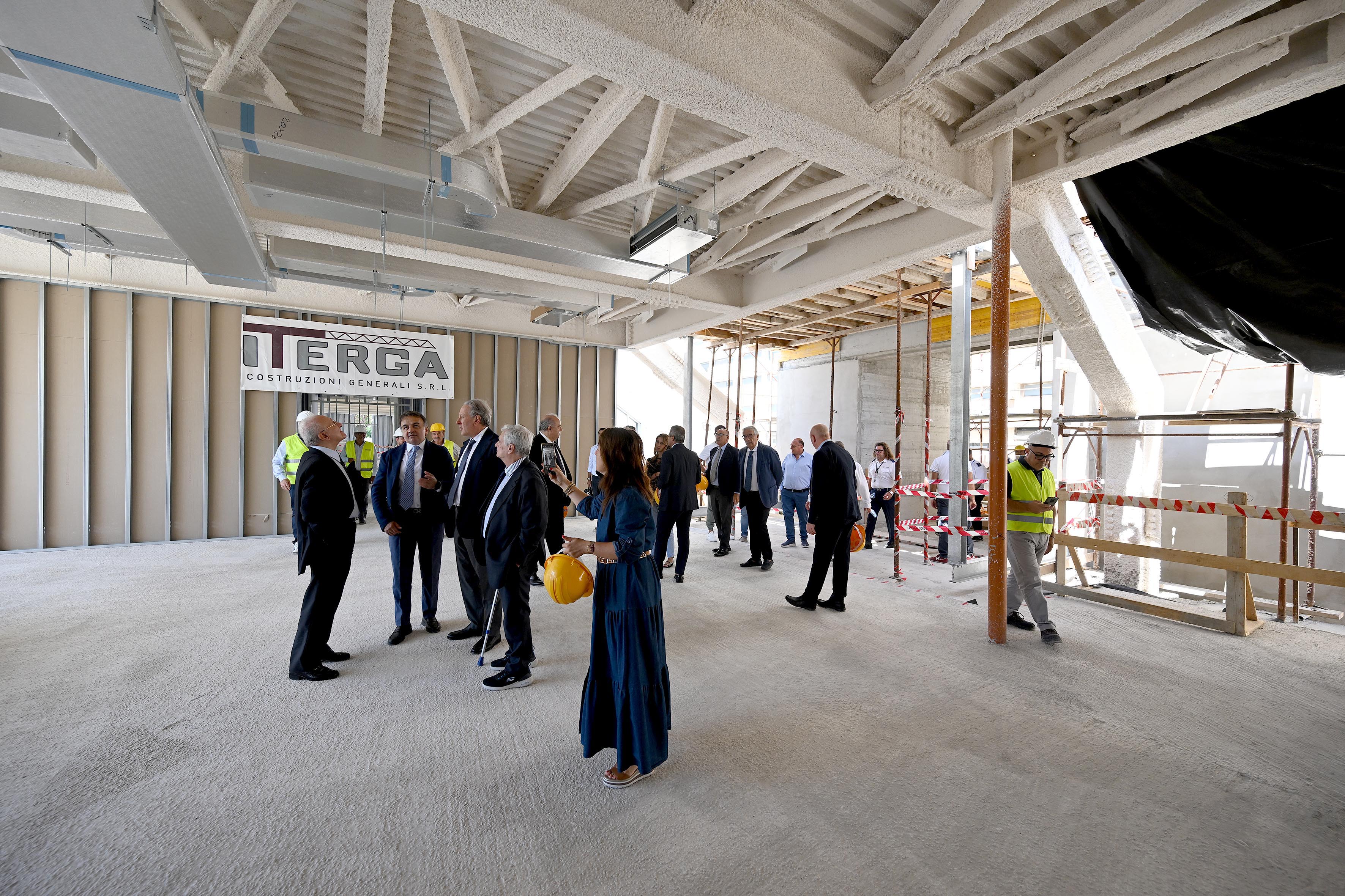 AOU Federico II (Napoli), inaugurazione sala ibrida e visita al cantiere Progetto la Cicogna