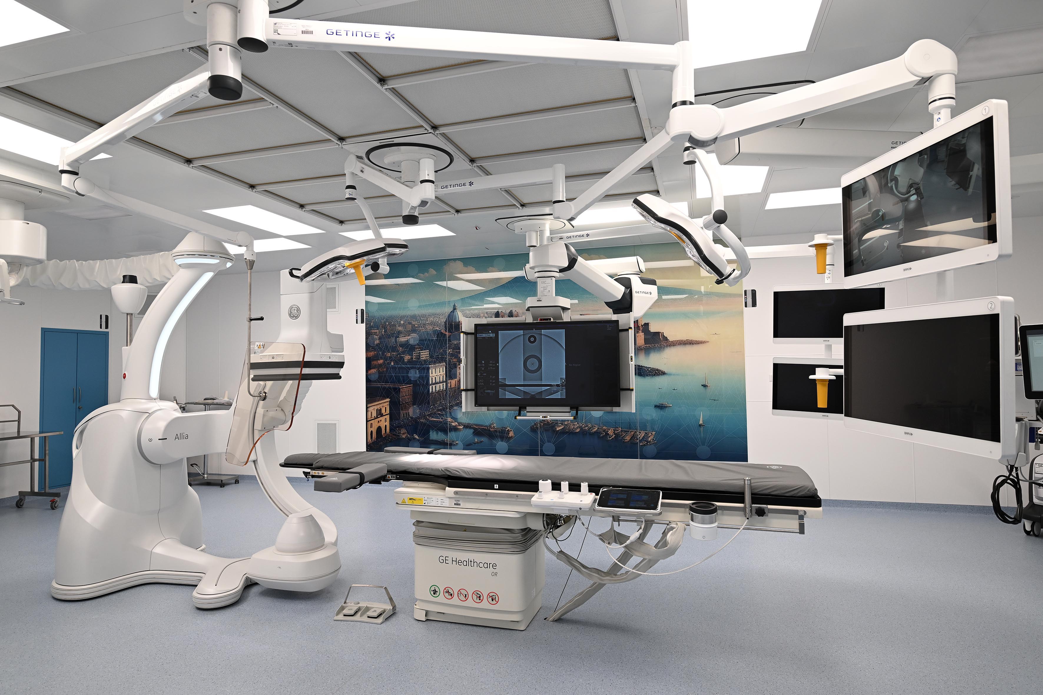 AOU Federico II (Napoli), inaugurazione sala ibrida e visita al cantiere Progetto la Cicogna
