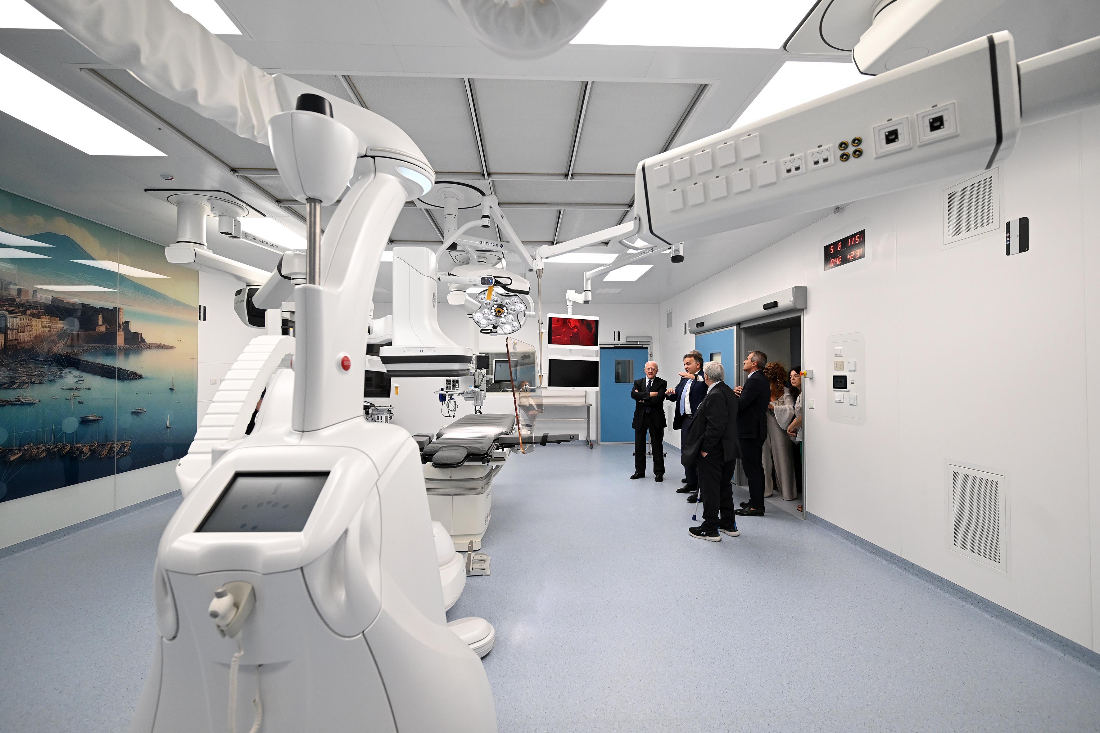 AOU Federico II (Napoli), inaugurazione sala ibrida e visita al cantiere Progetto la Cicogna