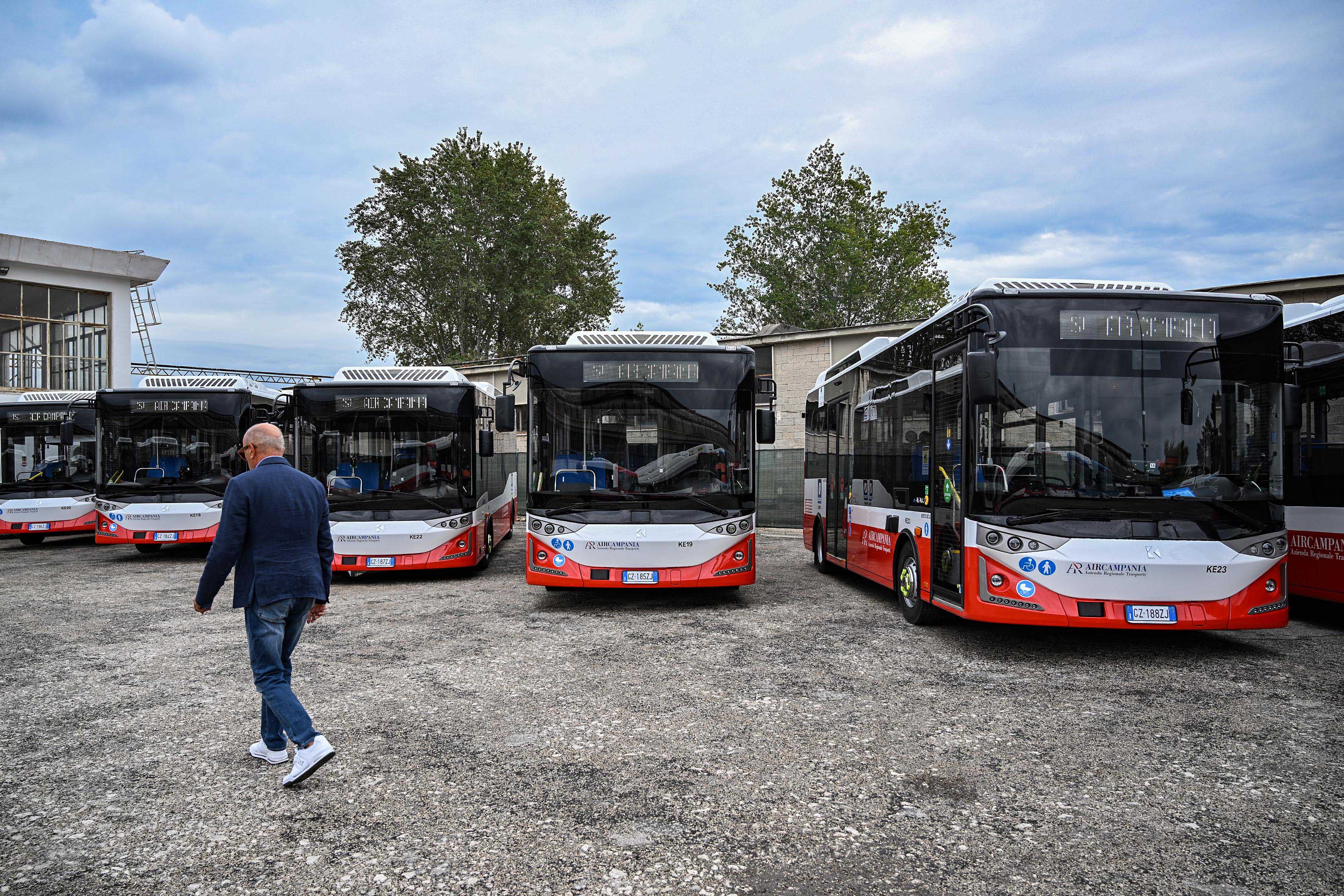 de_luca-autobus_air_caserta
