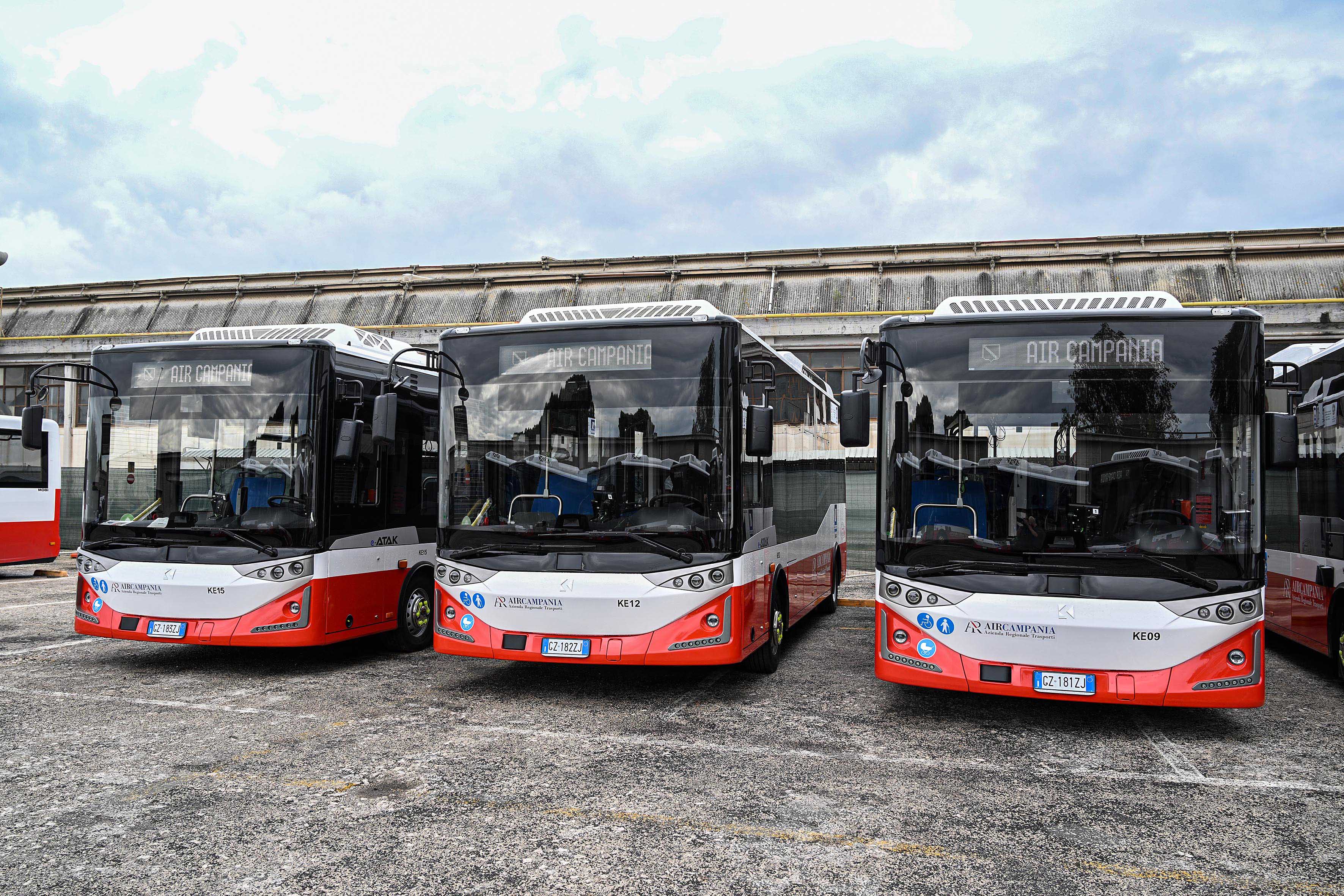 de_luca-autobus_air_caserta