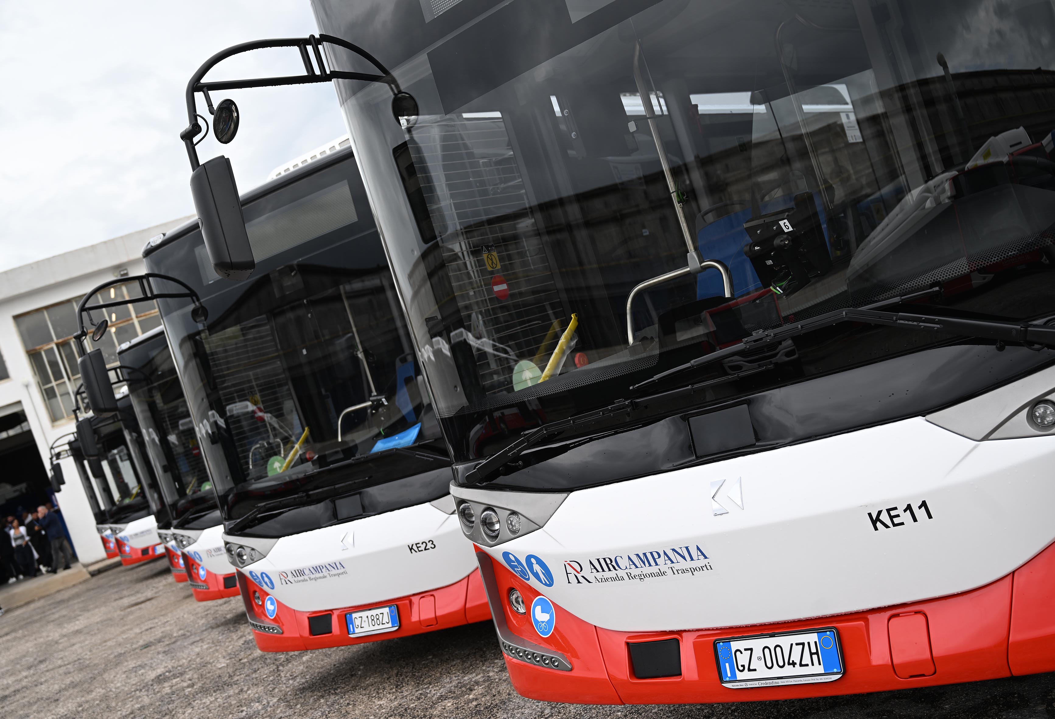 de_luca-autobus_air_caserta