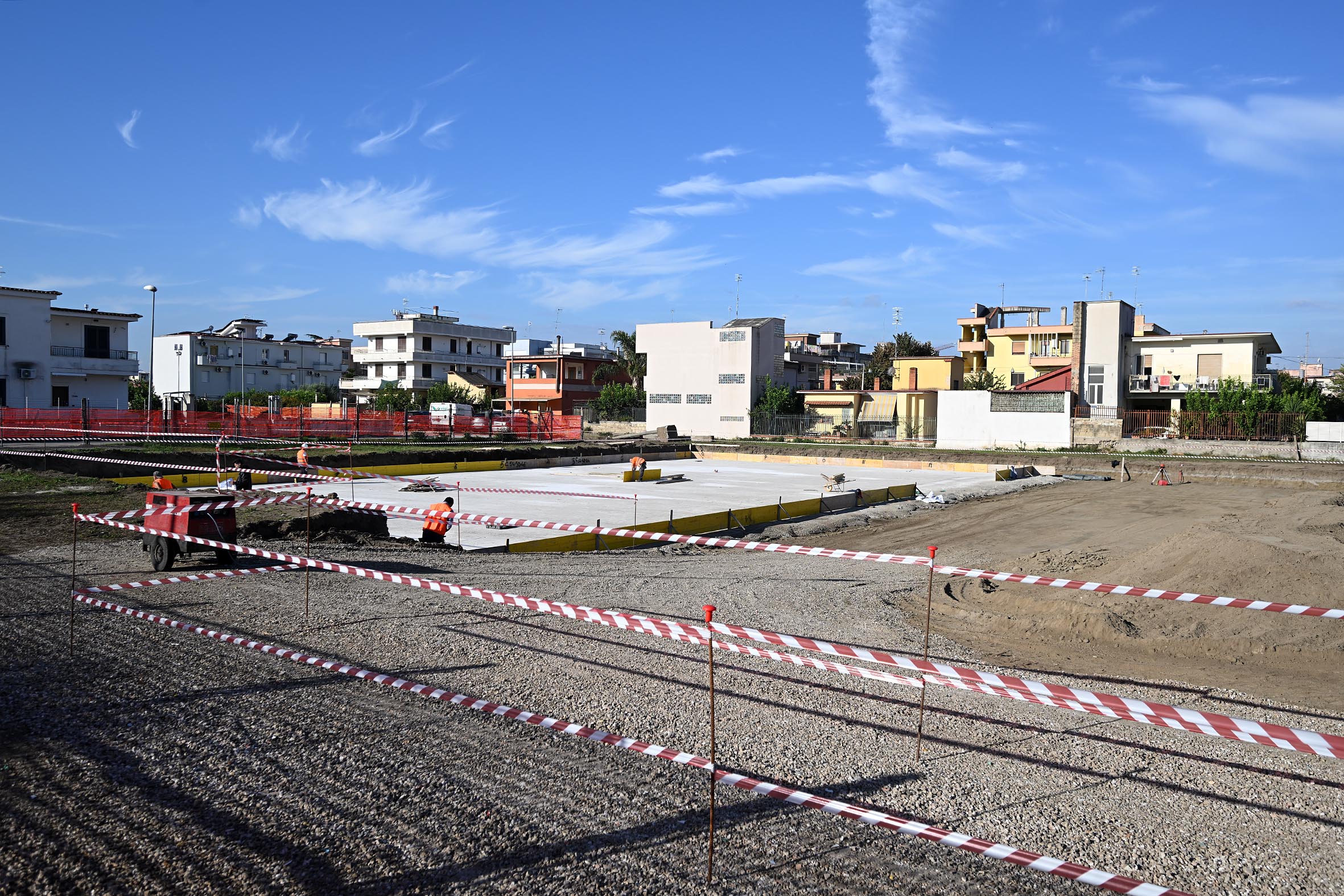 de_luca-cantiere_casa_comunit_pomigliano