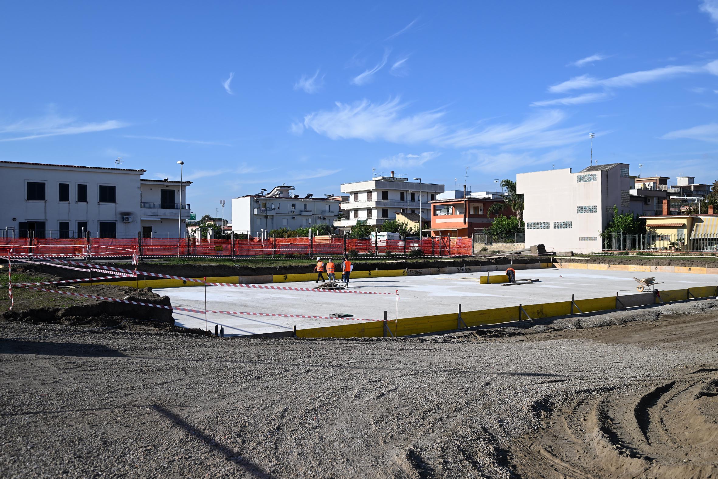 de_luca-cantiere_casa_comunit_pomigliano
