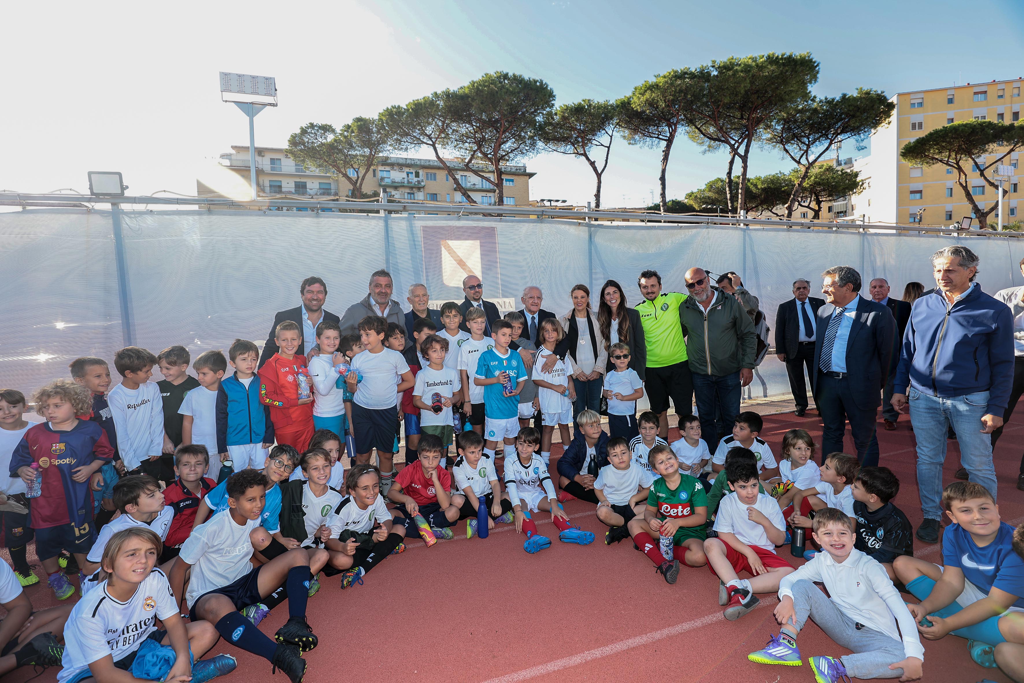 de_luca-visita_stadio_collana
