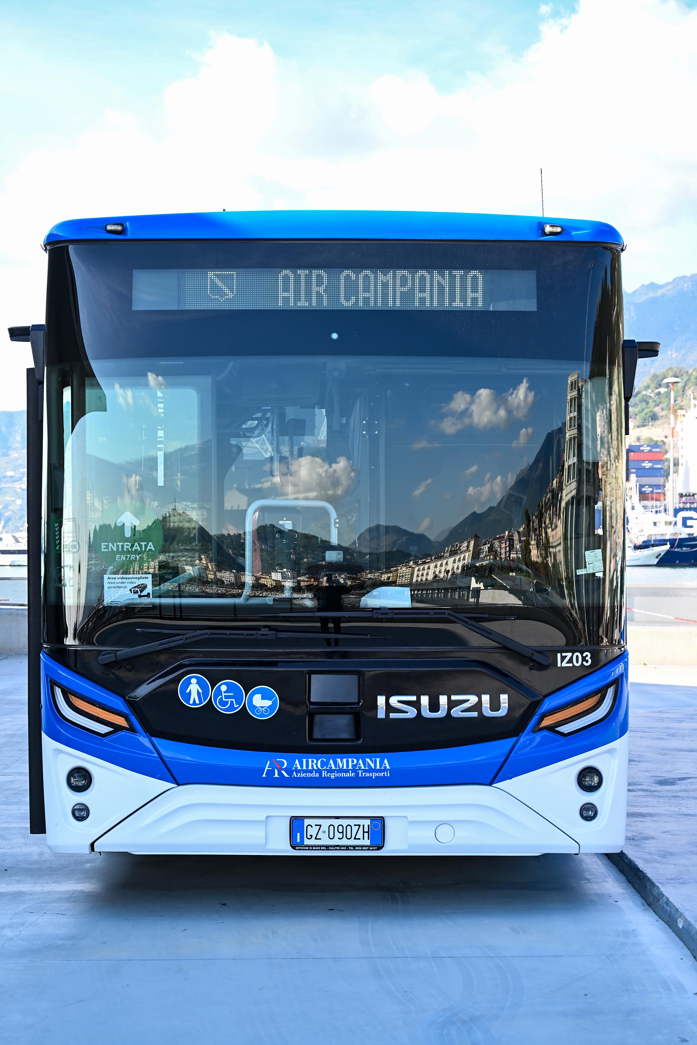de_luca-consegna_autobus_salerno-