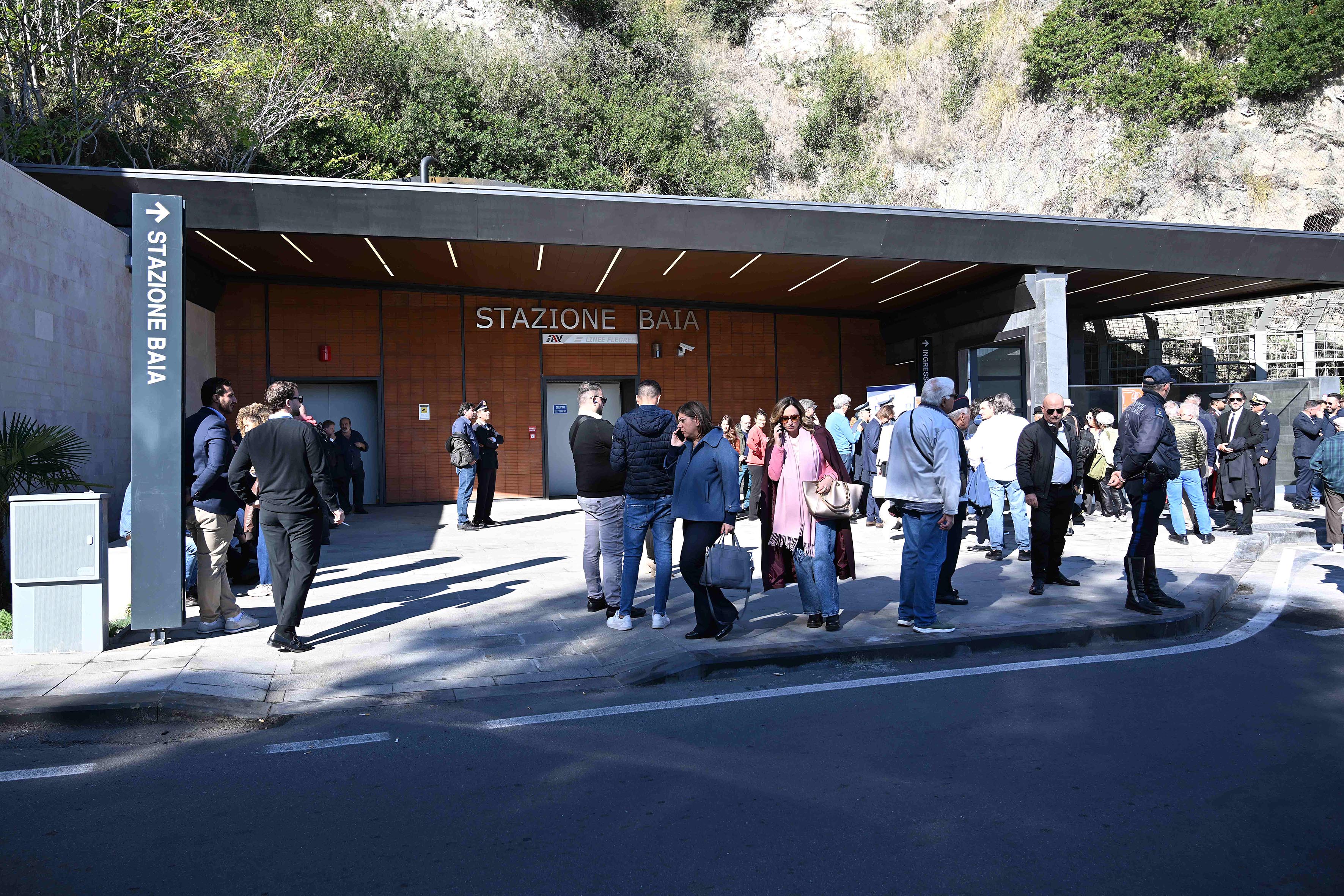 Inaugurazione della nuova stazione di Baia