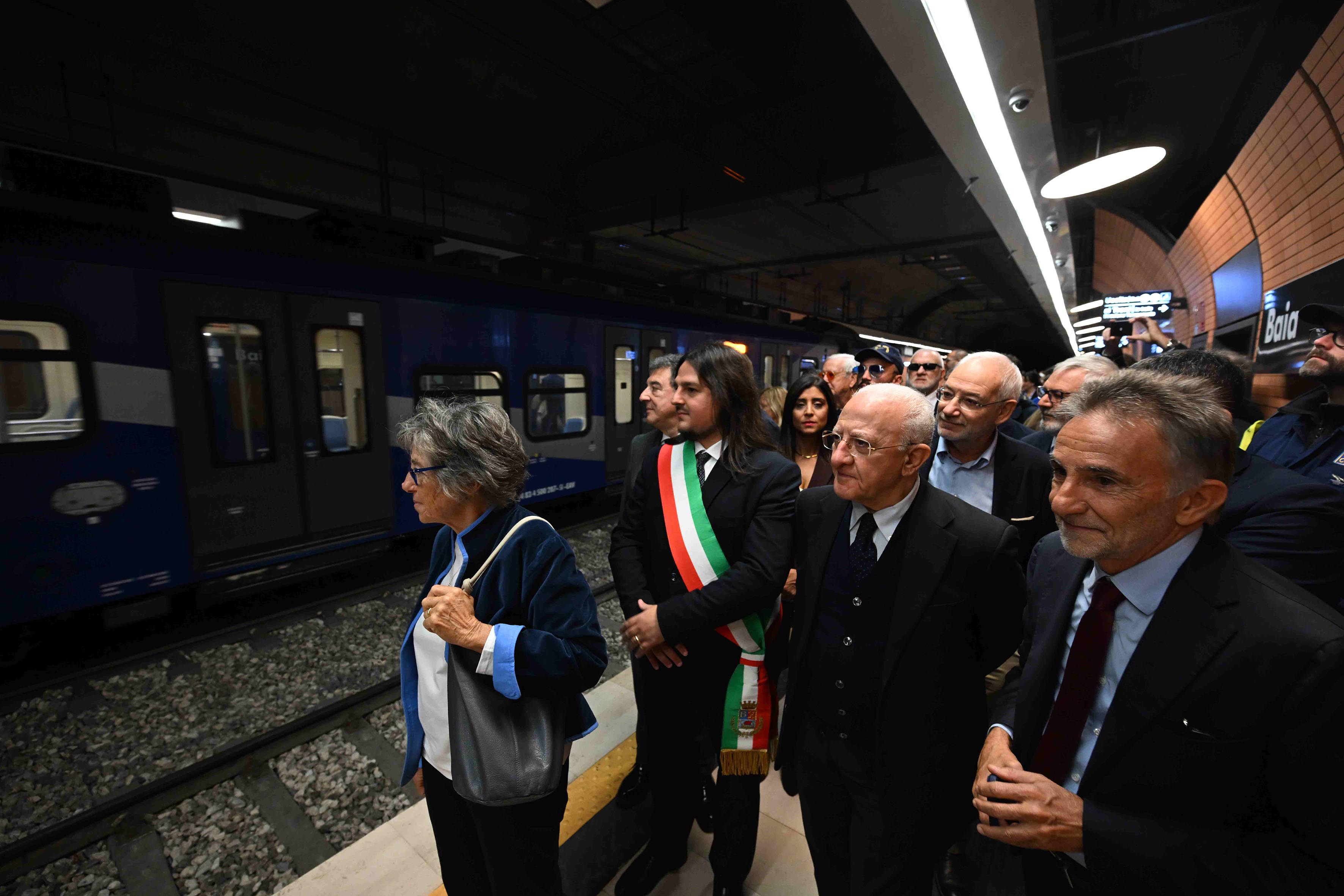 Inaugurazione della nuova stazione di Baia