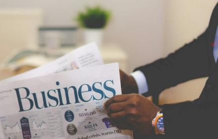 business, dettaglio di quotidiano finanziario 